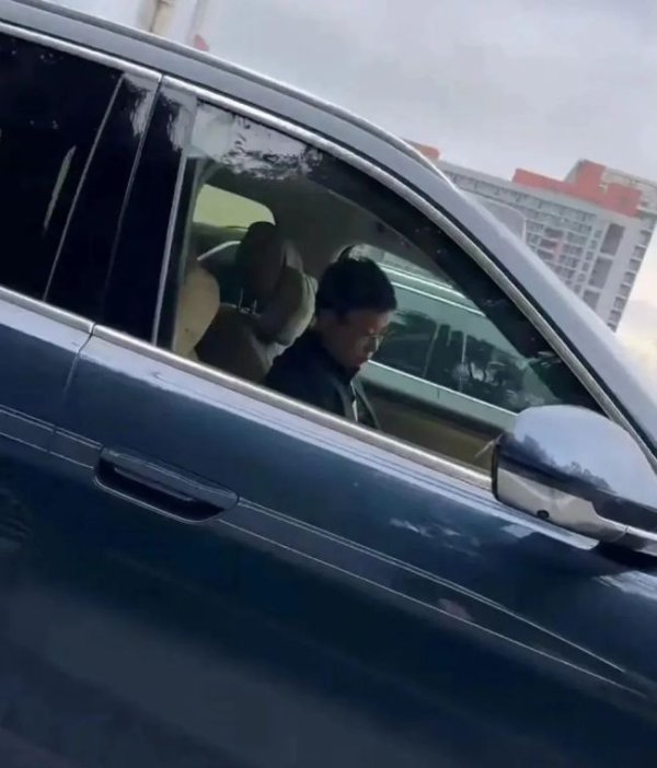 盈策略 余承东回应开车“打瞌睡”事件 解释智能辅助驾驶误会