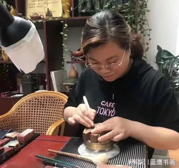 迪时策略 锡罗艺篆书五作赏析：墨韵通神，篆法合道